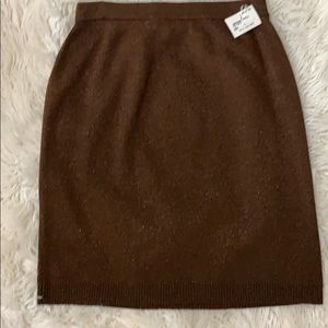 Gorgeous never worn Adrianna papell skirt